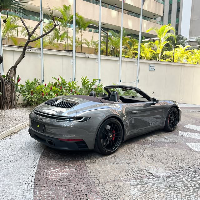 PORSCHE 911 CARRERA GTS - Imagem 7