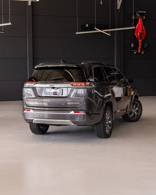 JEEP COMMANDER OVERLAND TD380 - Imagem 2