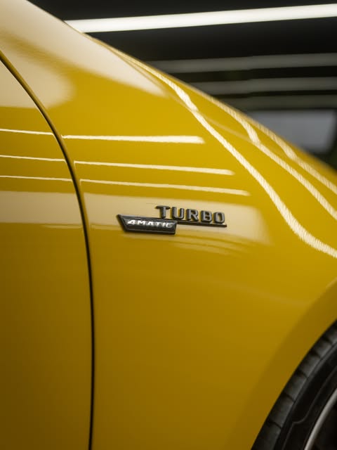 MERCEDES-BENZ CLA 35 AMG - Imagem 19