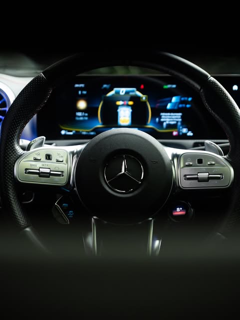 MERCEDES-BENZ CLA 35 AMG - Imagem 4