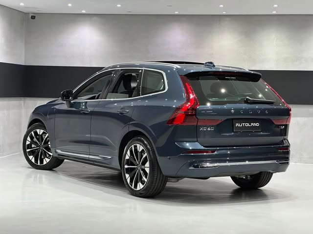 VOLVO XC60 T8 PHEV ULTRA AWD GEARTRONIC - Imagem 3