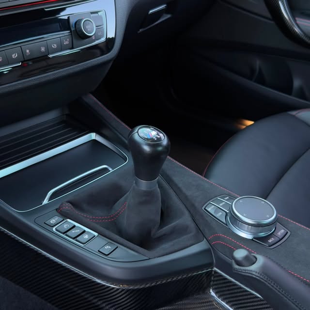BMW M2 CS - Imagem 8