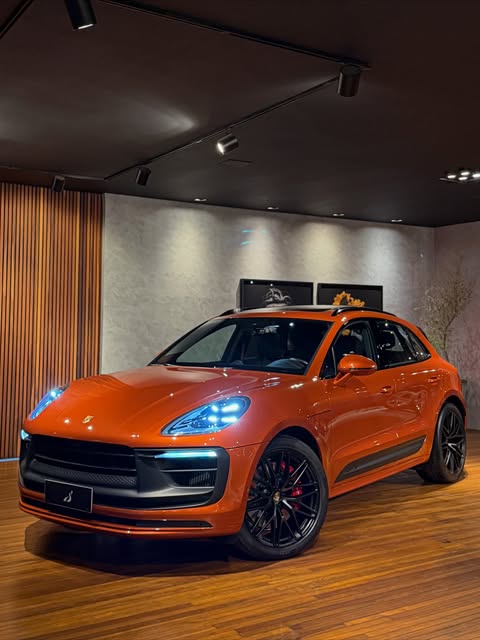 PORSCHE MACAN GTS - Imagem 1