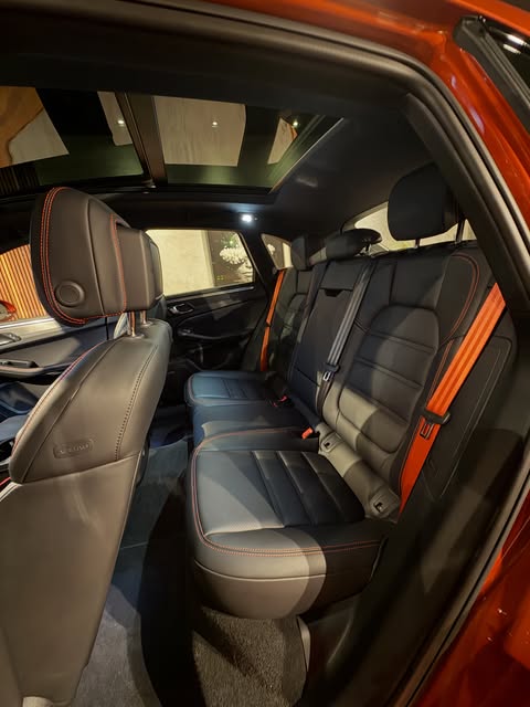 PORSCHE MACAN GTS - Imagem 12