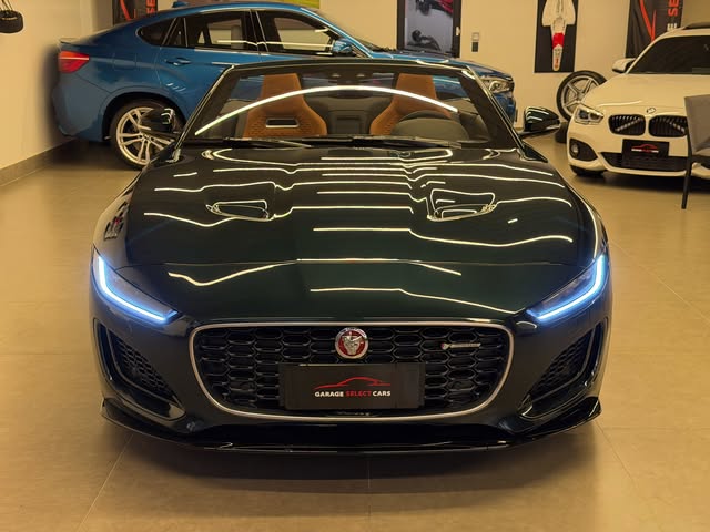 JAGUAR F-TYPE P300 R-DYNAMIC - Imagem 2