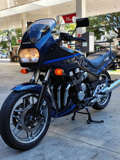 HONDA CBX 750 F - Imagem 4