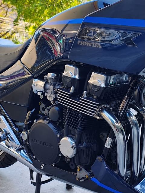 HONDA CBX 750 F - Imagem 10