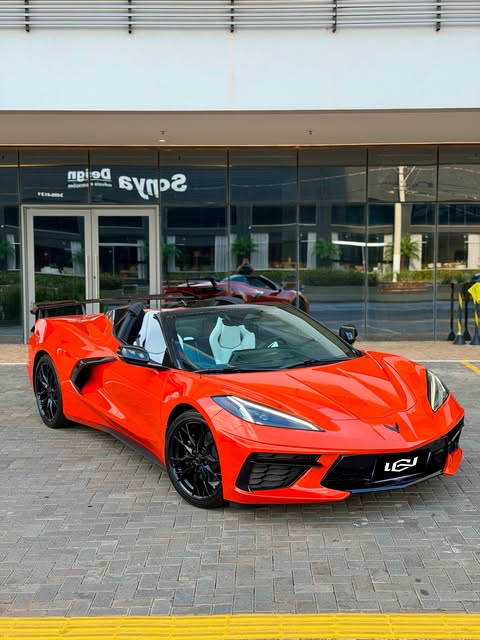 CHEVROLET CORVETTE STINGRAY 1LT - Imagem 1