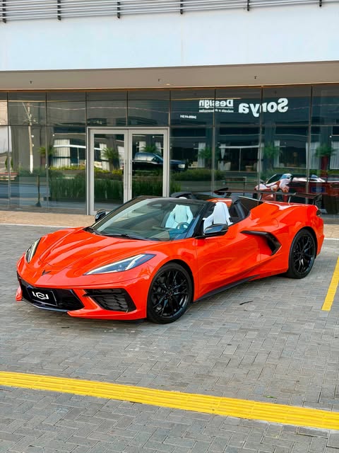 CHEVROLET CORVETTE STINGRAY 1LT - Imagem 2