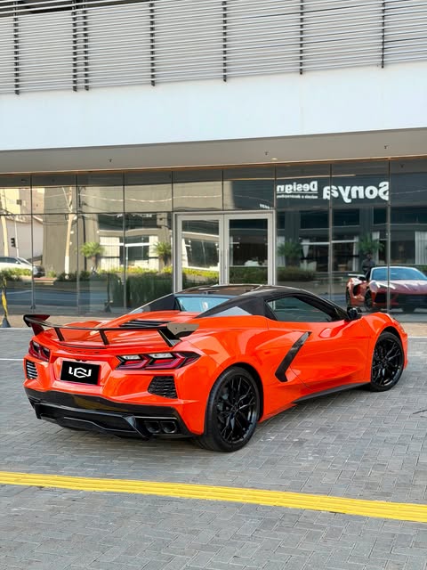 CHEVROLET CORVETTE STINGRAY 1LT - Imagem 13