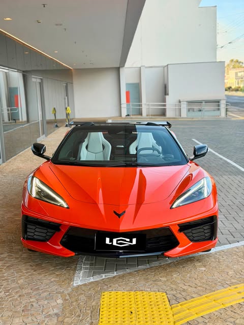 CHEVROLET CORVETTE STINGRAY 1LT - Imagem 14