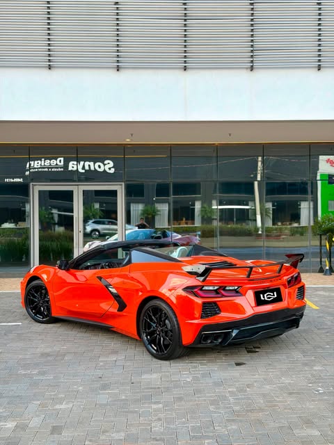 CHEVROLET CORVETTE STINGRAY 1LT - Imagem 15