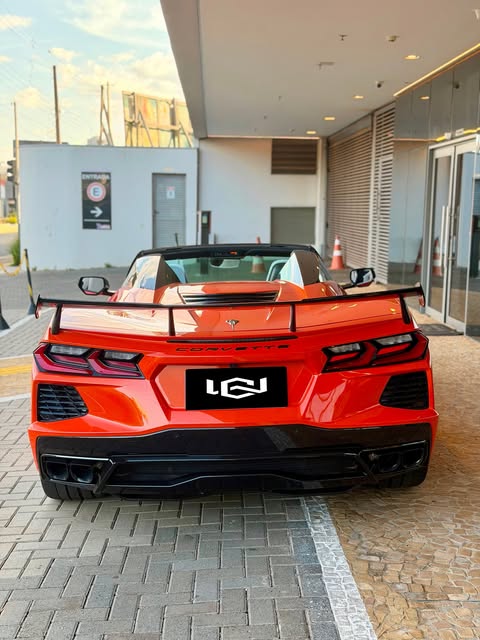 CHEVROLET CORVETTE STINGRAY 1LT - Imagem 6