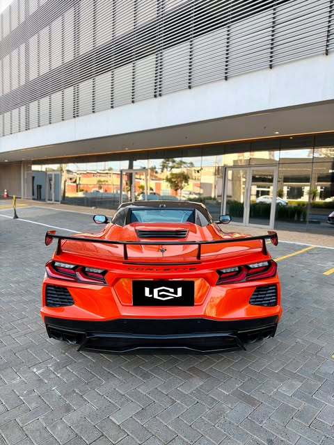 CHEVROLET CORVETTE STINGRAY 1LT - Imagem 7