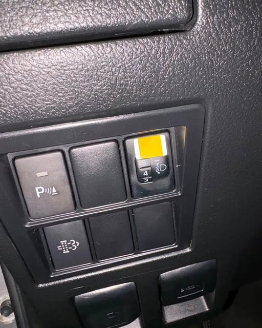 TOYOTA HILUX SRV - Imagem 7