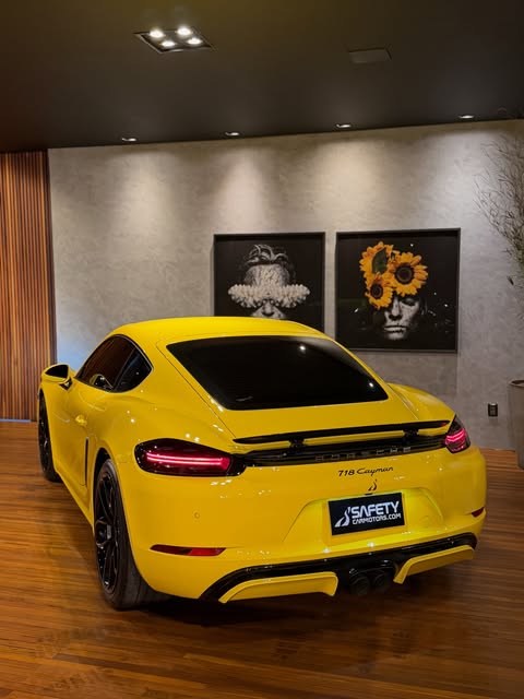 PORSCHE 718 CAYMAN STYLE EDITION - Imagem 17
