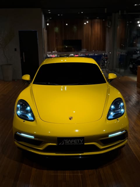 PORSCHE 718 CAYMAN STYLE EDITION - Imagem 4