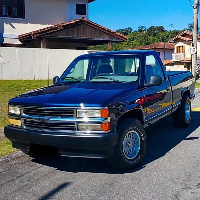 CHEVROLET SILVERADO - Imagem 1