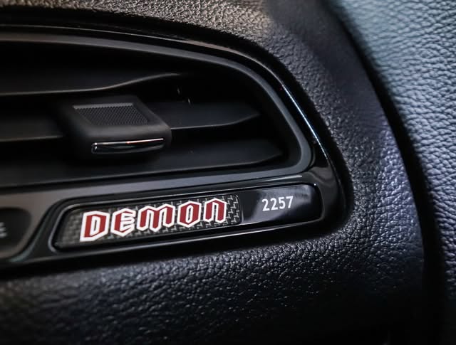 DODGE CHALLENGER SRT DEMON - Imagem 12