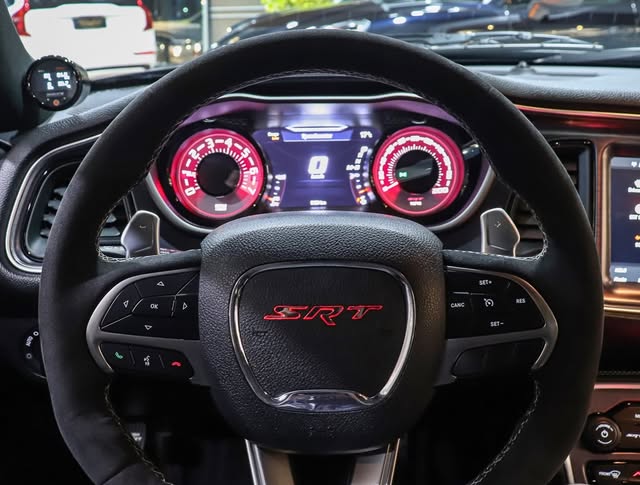DODGE CHALLENGER SRT DEMON - Imagem 10