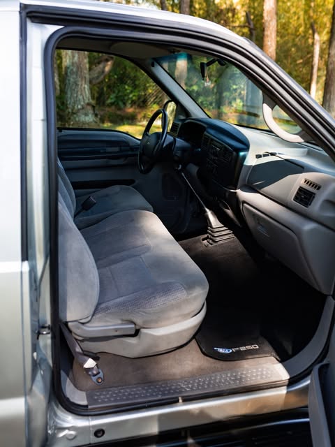 FORD F-250 XLT-L - Imagem 16