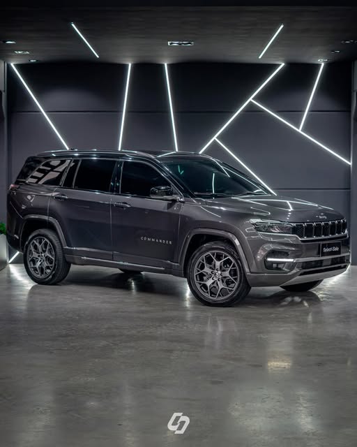 JEEP COMMANDER OVERLAND - Imagem 2