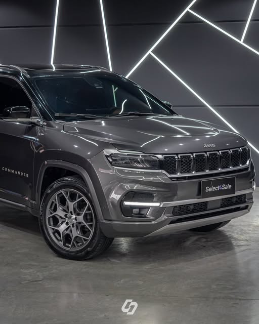 JEEP COMMANDER OVERLAND - Imagem 9