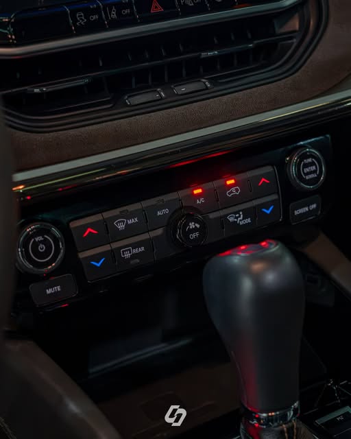 JEEP COMMANDER OVERLAND - Imagem 10