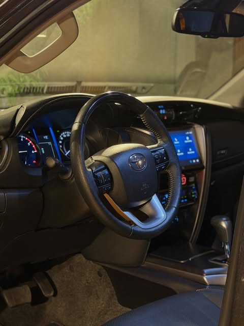 TOYOTA HILUX SW4 SRX - Imagem 11