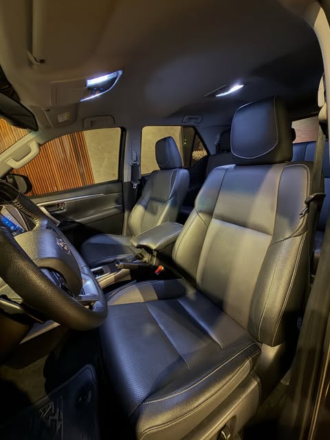 TOYOTA HILUX SW4 SRX - Imagem 10