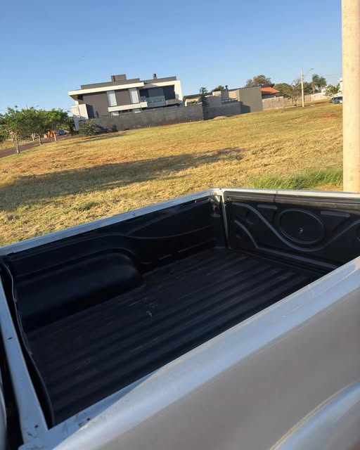 TOYOTA HILUX SRV - Imagem 10