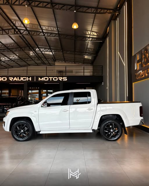 VOLKSWAGEN AMAROK HIGHLINE V6 - Imagem 9