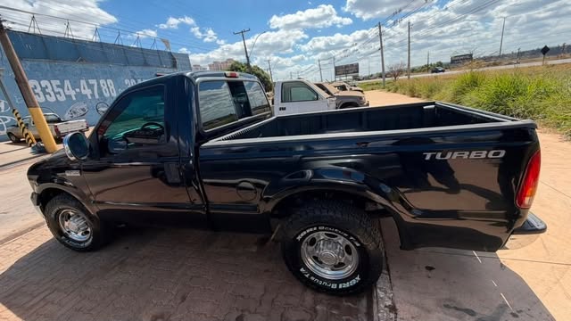 FORD F-250 XLT - Imagem 3