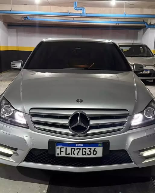 MERCEDES-BENZ C 180 - Imagem 7