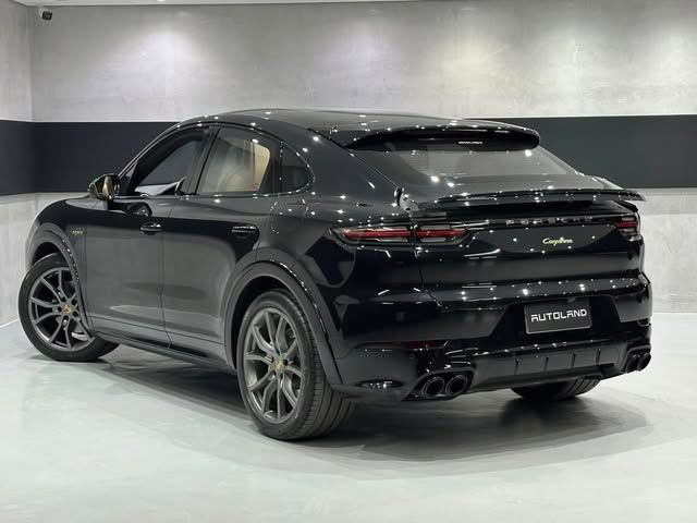 PORSCHE CAYENNE HYBRID COUPÉ - Imagem 2