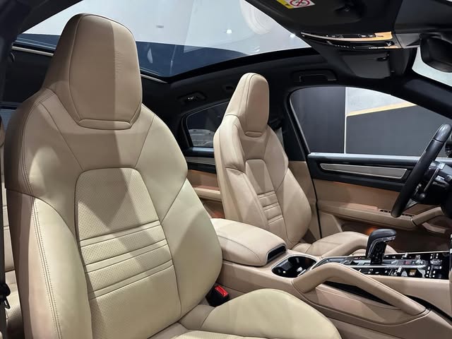 PORSCHE CAYENNE HYBRID COUPÉ - Imagem 7
