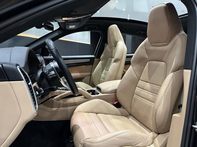 PORSCHE CAYENNE HYBRID COUPÉ - Imagem 9