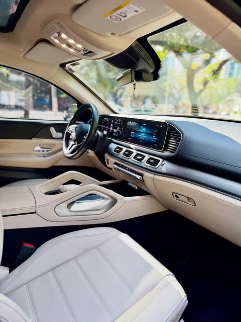 MERCEDES-BENZ GLE 400D COUPE - Imagem 4