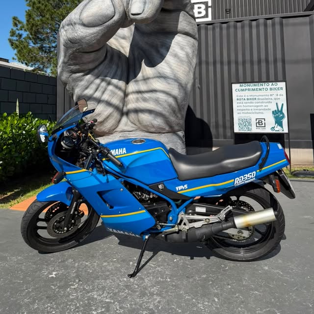 YAMAHA RD 350 - Imagem 5