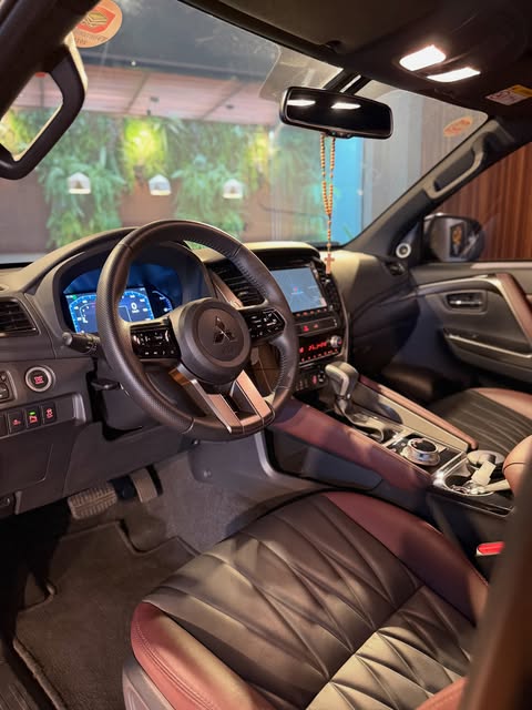 MITSUBISHI PAJERO SPORT LEGEND BLACK - Imagem 16