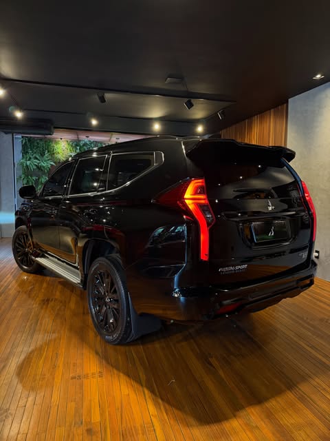 MITSUBISHI PAJERO SPORT LEGEND BLACK - Imagem 3