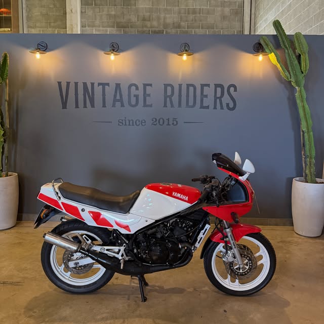 YAMAHA RD 350 - Imagem 1