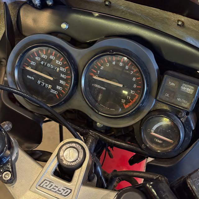 YAMAHA RD 350 - Imagem 7