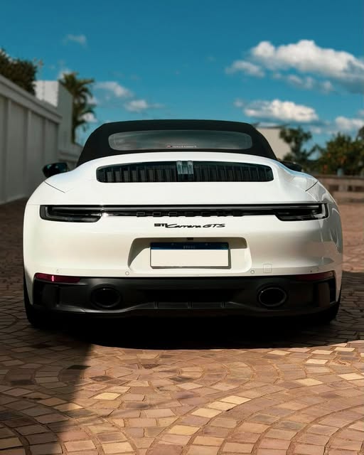 PORSCHE 911 CARRERA GTS - Imagem 5