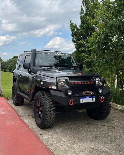 TROLLER T4 XLT - Imagem 1