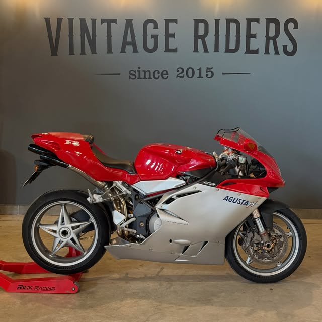 MV AGUSTA F4 - Imagem 1