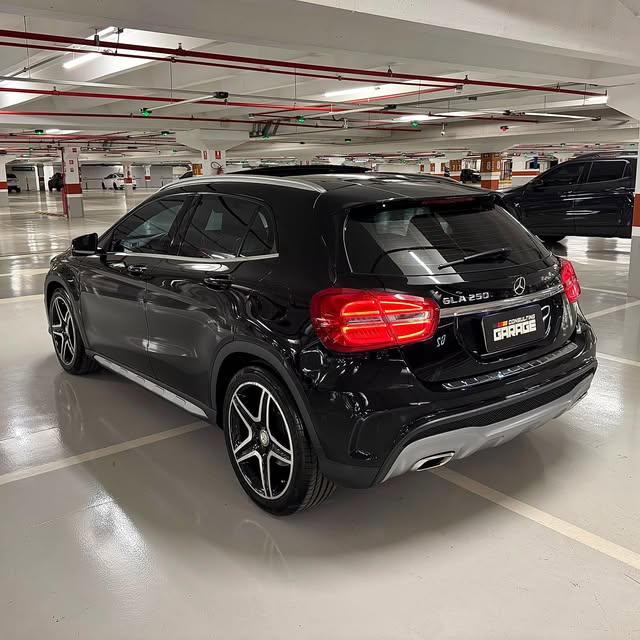 MERCEDES-BENZ GLA 250 SPORT - Imagem 3