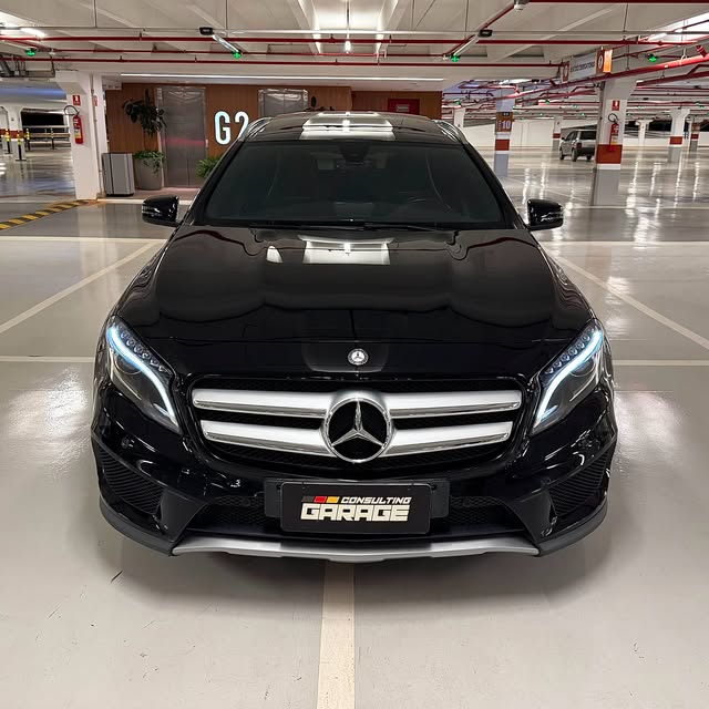 MERCEDES-BENZ GLA 250 SPORT - Imagem 6