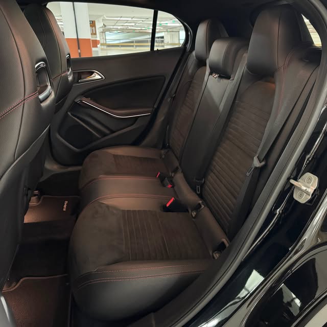 MERCEDES-BENZ GLA 250 SPORT - Imagem 10