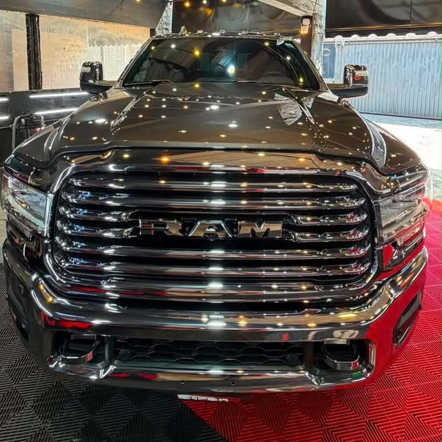 RAM 3500 LONGHORN - Imagem 3